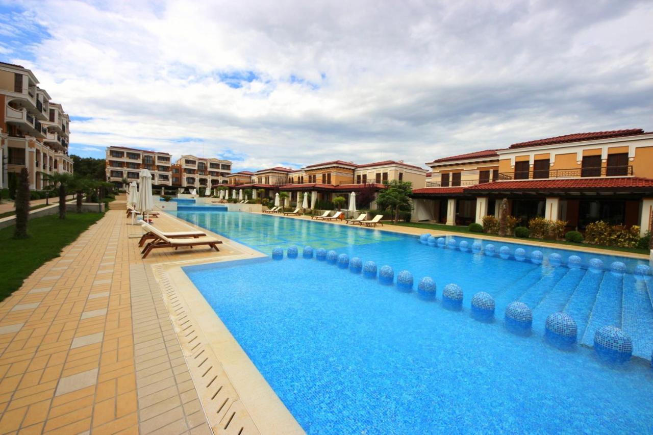 Green Life Beach Resort Apartment Созополь Екстер'єр фото