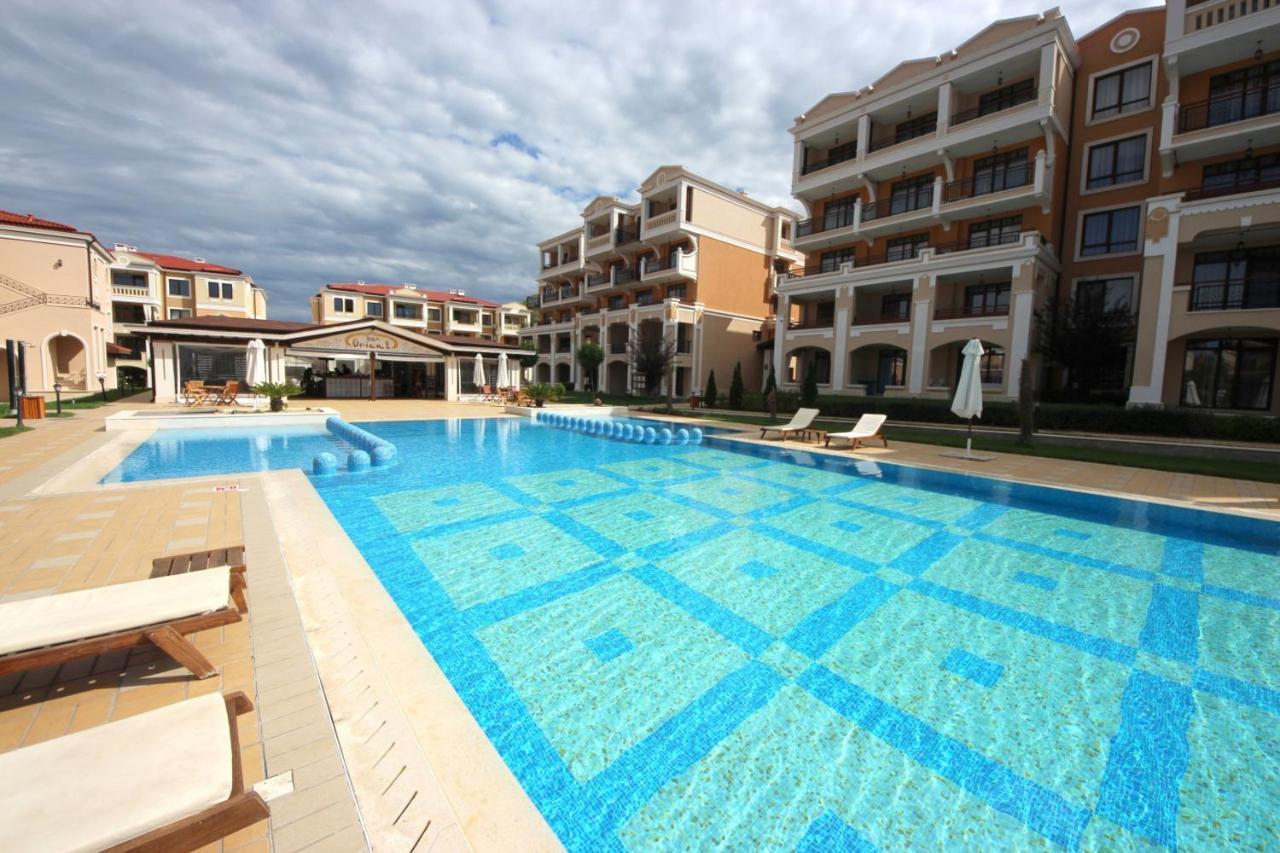 Green Life Beach Resort Apartment Созополь Екстер'єр фото